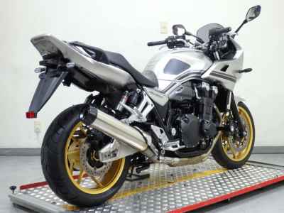 Honda CB1300SF 2021