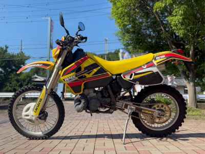 Suzuki RMX250S