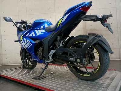 Suzuki Gixxer 250SF
