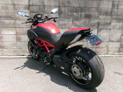 Ducati Diavel 2012