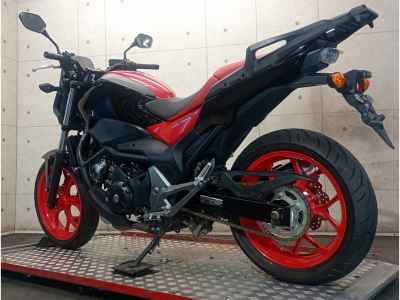 Honda NC750S 2016