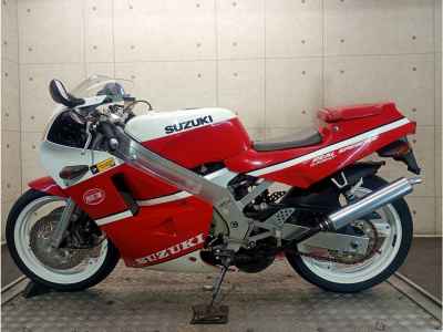 Suzuki RGV250