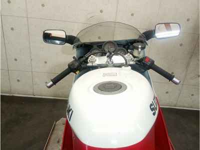 Suzuki RGV250
