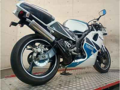Yamaha TZR250R
