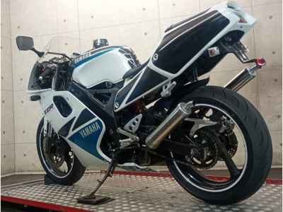 Yamaha TZR250R