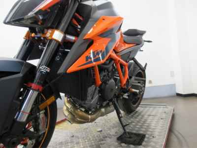 KTM 1290 Super Duke R 2021