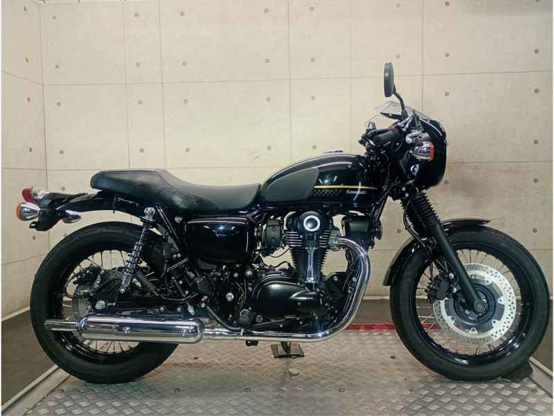 Kawasaki W800 Cafe 2022