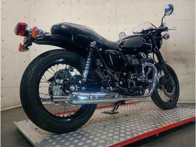 Kawasaki W800 Cafe 2022
