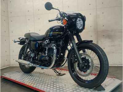 Kawasaki W800 Cafe 2022