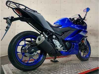 Yamaha YZF-R25 2021