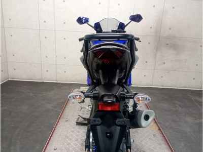 Yamaha YZF-R25 2021