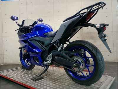 Yamaha YZF-R25 2021