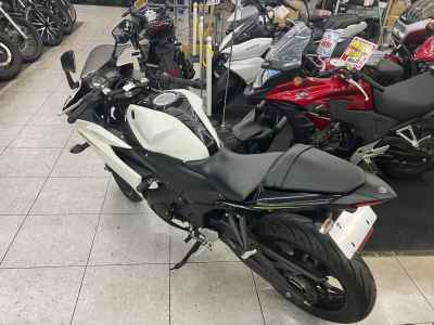 Yamaha YZF-R3 2017
