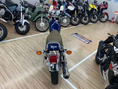 Yamaha SR400 2021