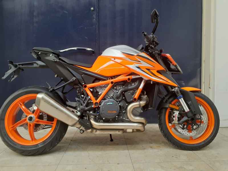 KTM 1290 Super Duke R 2022