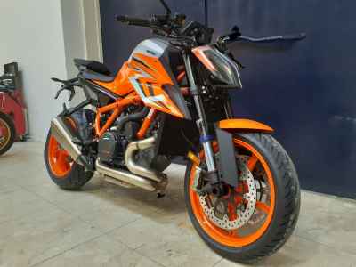 KTM 1290 Super Duke R 2022