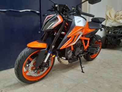 KTM 1290 Super Duke R 2022
