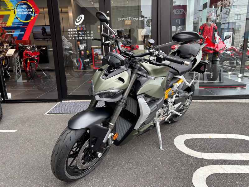 Ducati Streetfighter V2 2025