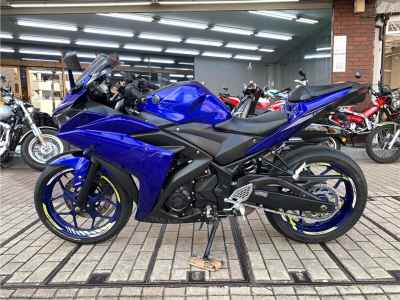 Yamaha YZF-R25 2016