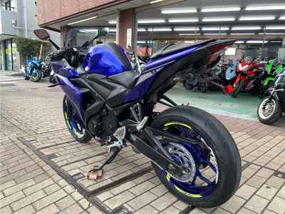 Yamaha YZF-R25 2016