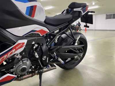 BMW M1000R 2024