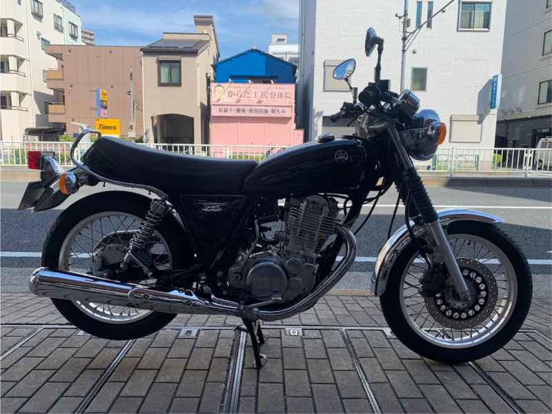 Yamaha SR400 2016
