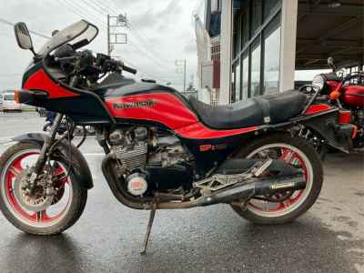 Kawasaki GPZ400