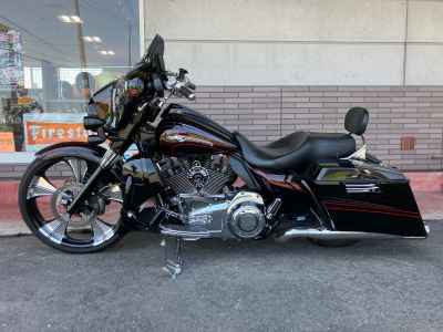 Harley-Davidson Street Glide FLHXSE1800 2011