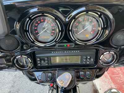Harley-Davidson Street Glide FLHXSE1800 2011