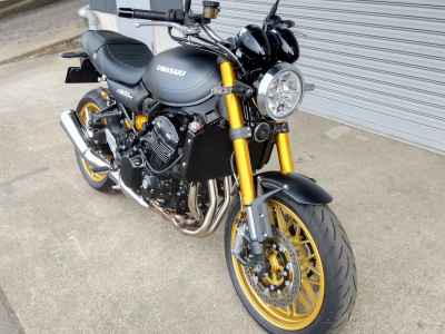 Kawasaki Z900RS SE 2025