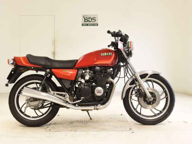 Yamaha XJ550