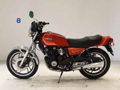Yamaha XJ550