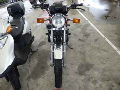 Yamaha XJ550