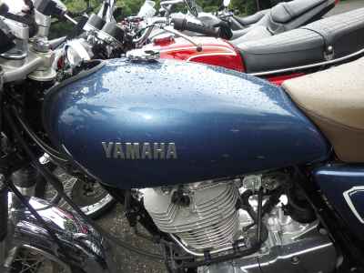 Yamaha SR400 2020