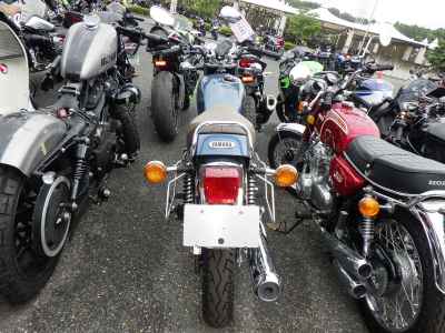 Yamaha SR400 2020