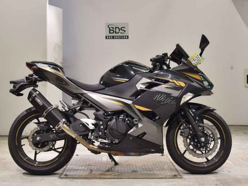 Kawasaki Ninja 400 2022