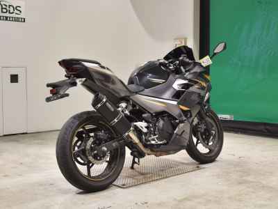 Kawasaki Ninja 400 2022