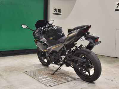 Kawasaki Ninja 400 2022