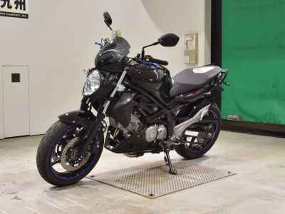Suzuki Gladius SFV400 2012