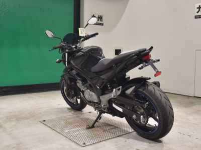 Suzuki Gladius SFV400 2012