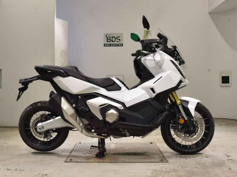 Honda X-Adv 750 2025
