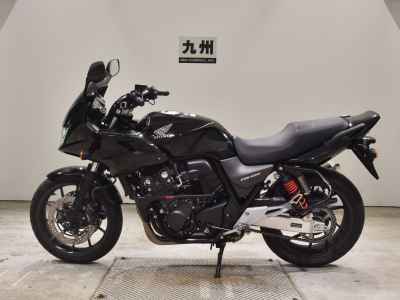 Honda CB400 Super Boldor 2021