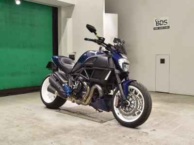 Ducati Diavel 2015
