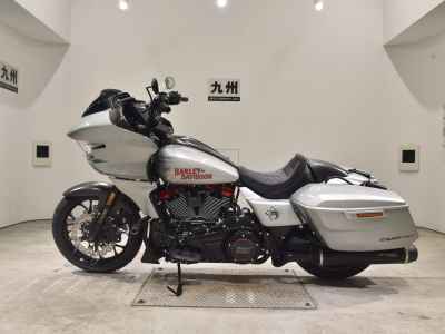 Harley-Davidson FLTRXSTSE1980 CVO 2025
