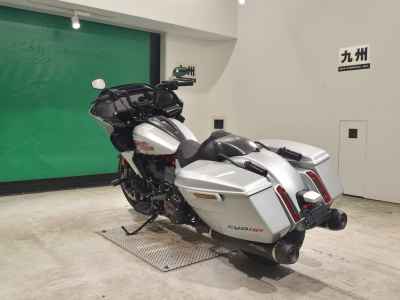 Harley-Davidson FLTRXSTSE1980 CVO 2025