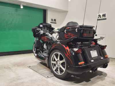Harley-Davidson Electra Glide FLHTCU1580 Trike 2006
