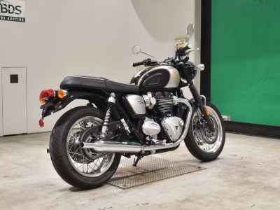 Triumph Bonneville T120 2025