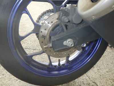 Yamaha YZF-R25 2015