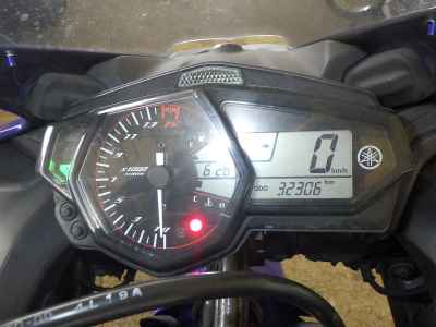 Yamaha YZF-R25 2015