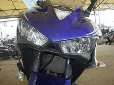 Yamaha YZF-R25 2015